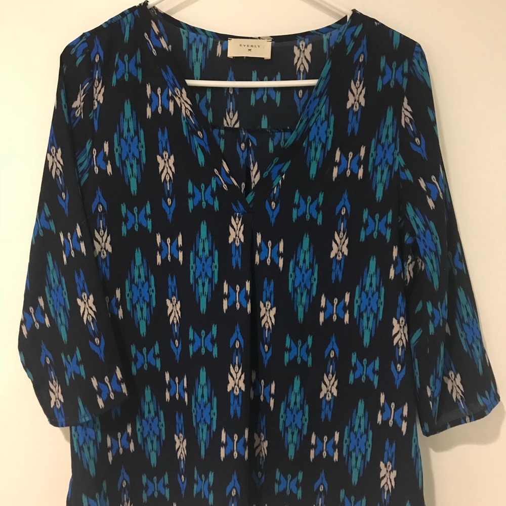 Everly blue print blouse