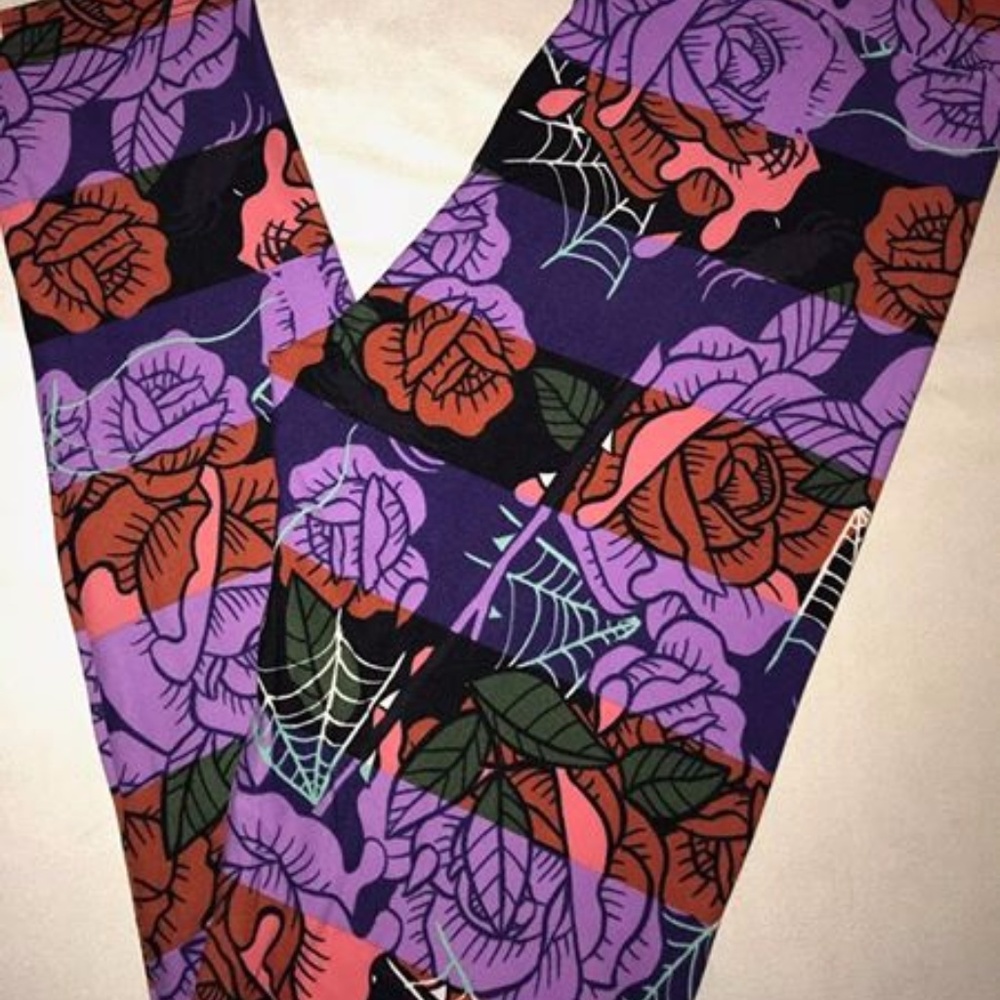 LuLaRoe Bleeding Roses Webs Spiders Halloween OS