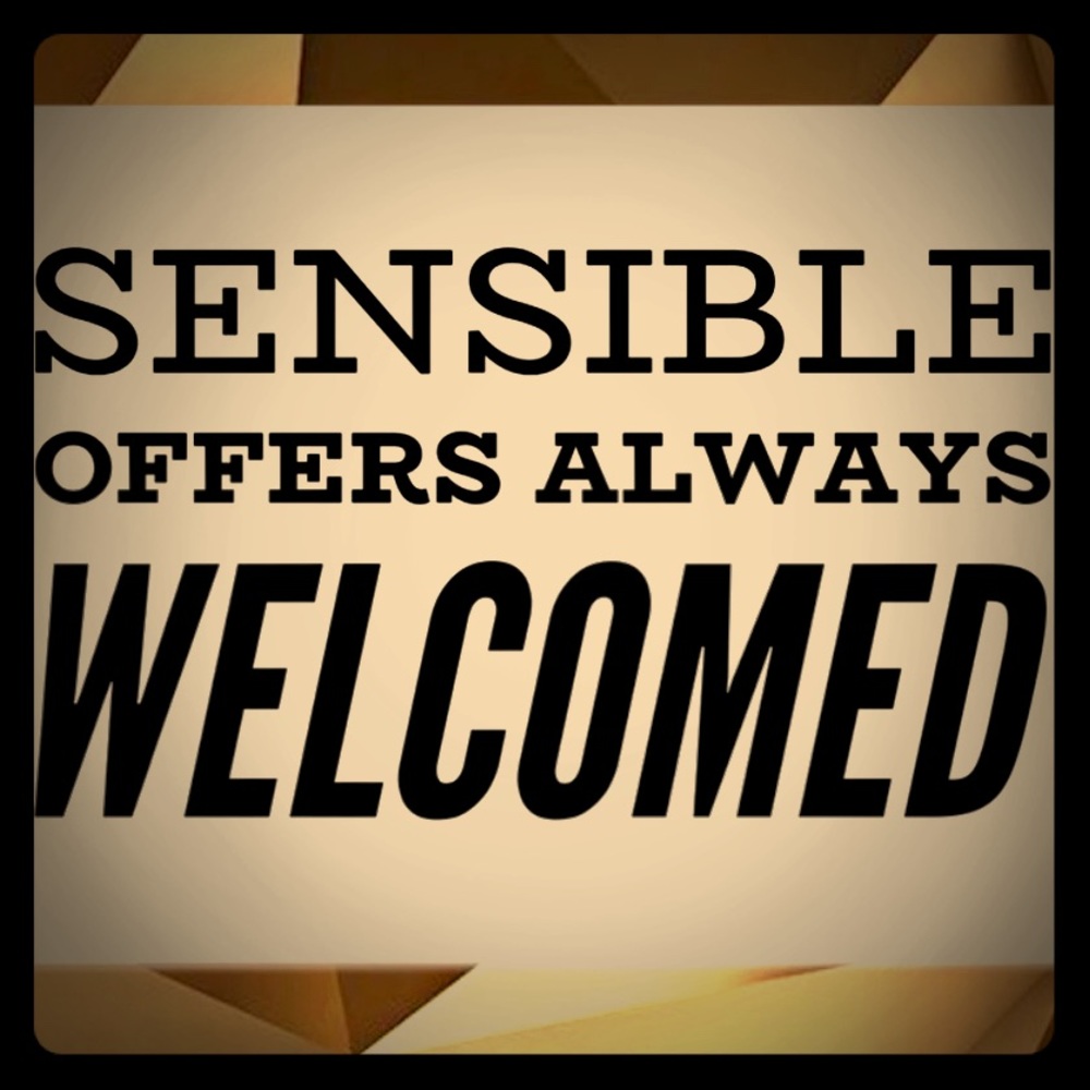 ✨SENSIBLE OFFERS OFFERS ARE ALWAYS ACCEPTED✨