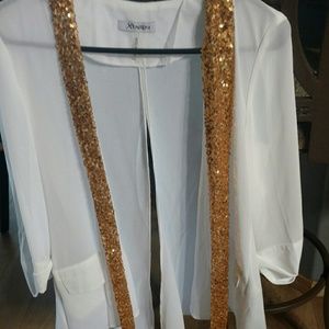 Xatnaar open back shirt