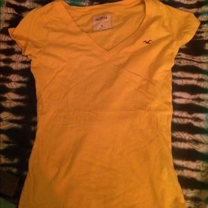 Hollister tshirt