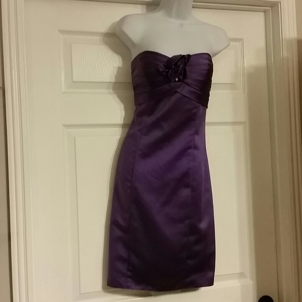 Pretty maids by house of wu size 8 dress