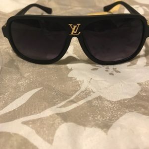 Louis Vuitton sunglasses (men’s)