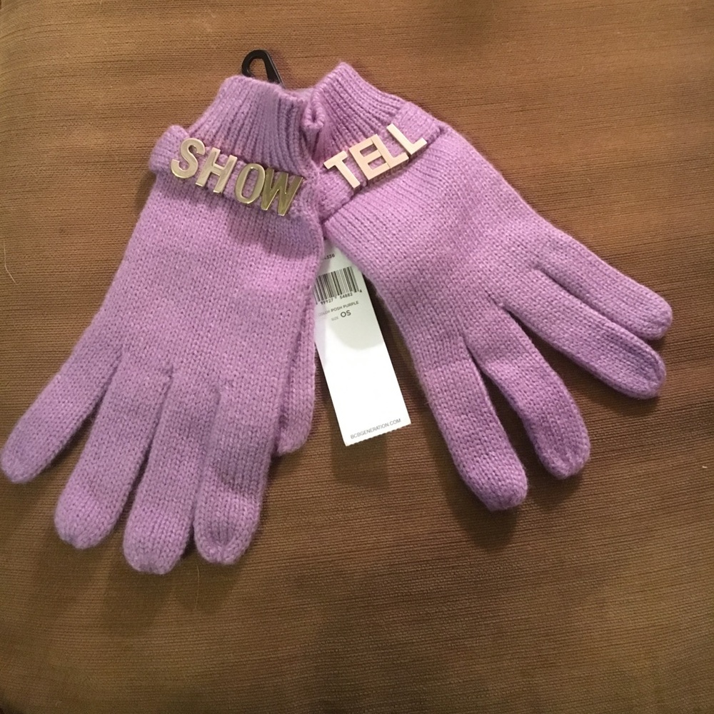 NWT BCBG show and tell gloves