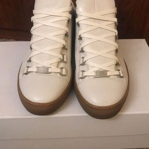 Balenciagas arena low