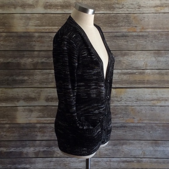 Women’s Griffin Cardigan - Picture 3 of 4