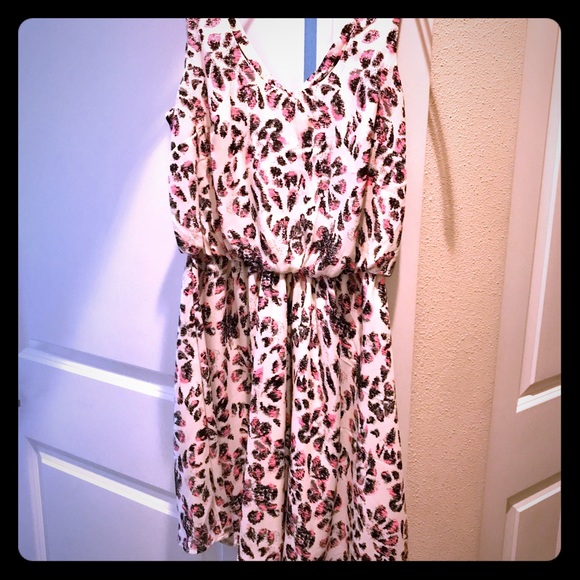 LUSH dress - Picture 4 of 7