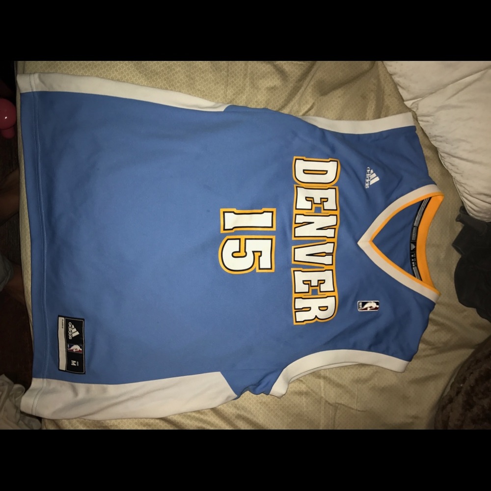 Denver nuggets jersey. Size: men’s medium