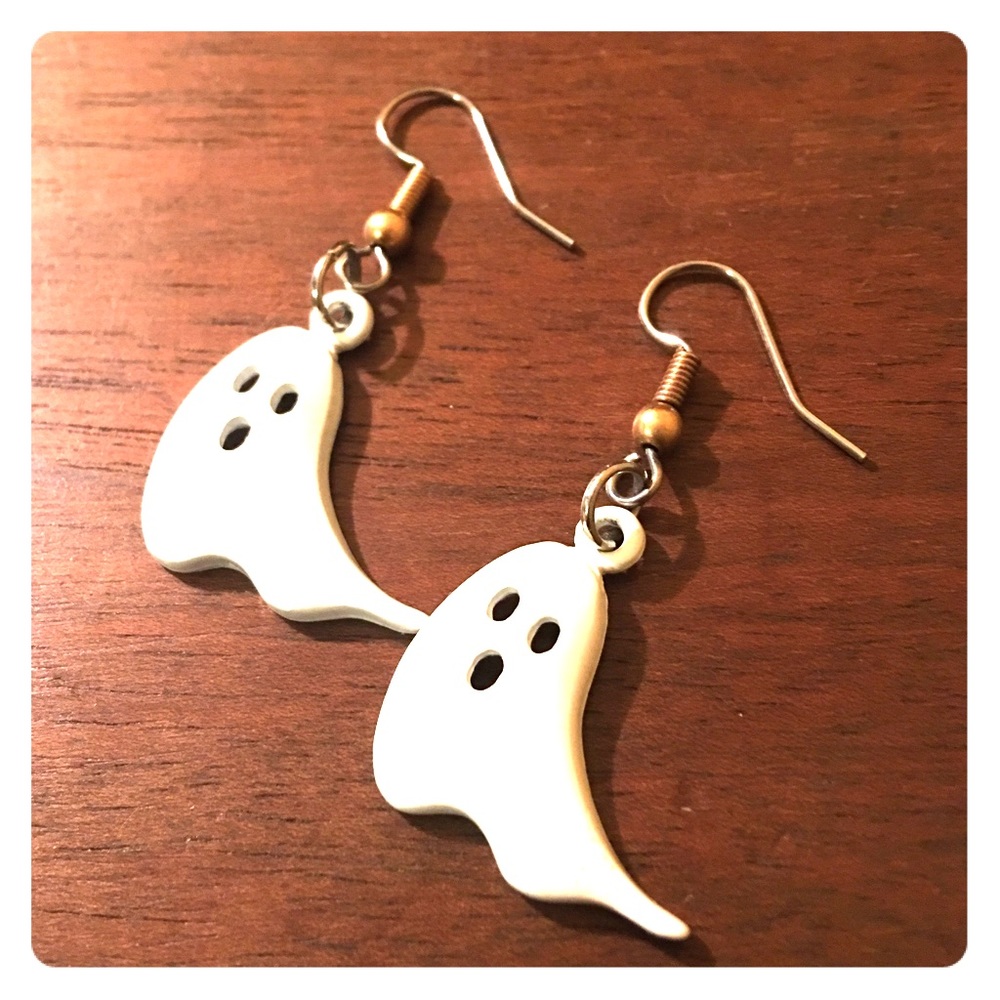 BOOOO!  Pair of Ghost Earrings