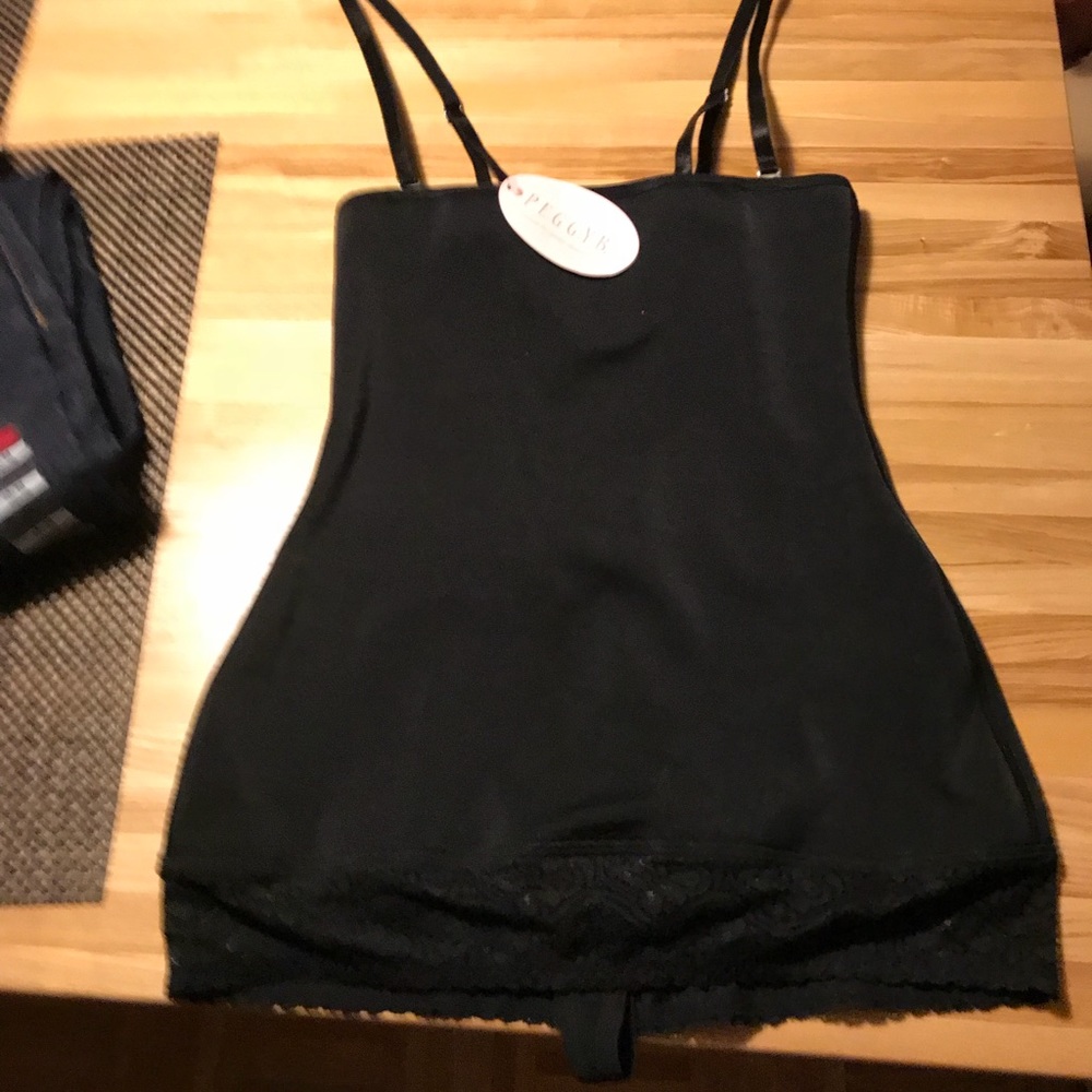 A great little under the bust body shaper Size ML