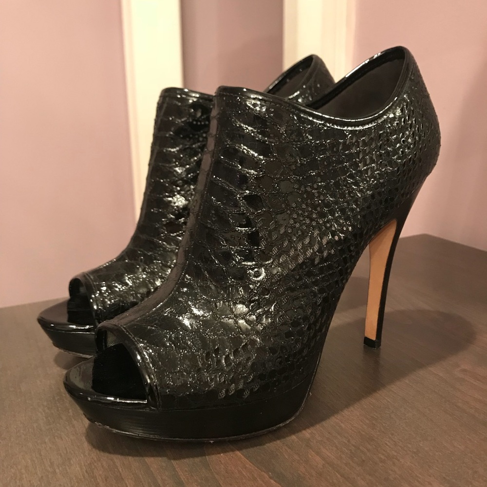 Via Spiga size 8.5