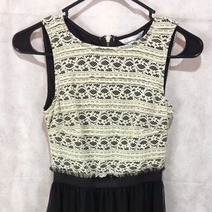 Dress Black Lace Speechless XS