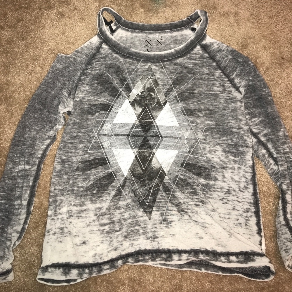 Grey cold shoulder shirt