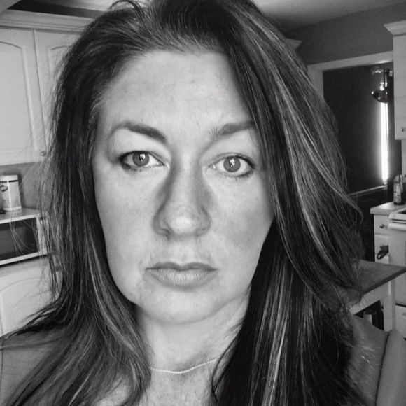 Meet your Posher, Tracy - Picture 1 of 1