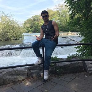 Meet your Posher, Jonathan