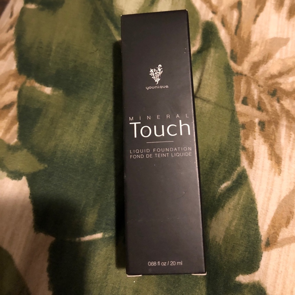 Younique Liquid Foundation