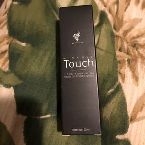 Younique Liquid Foundation