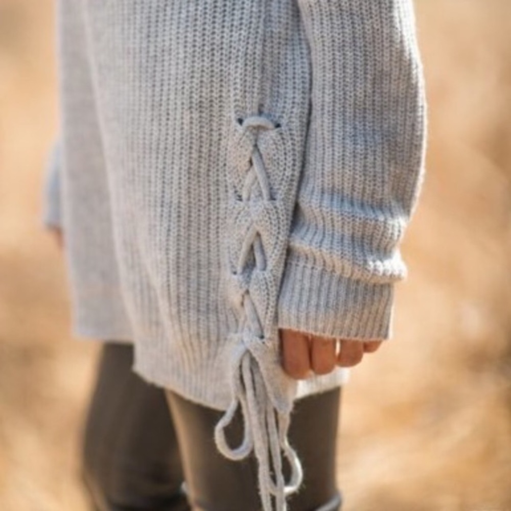 LAST ONE MED Grey cold shoulder halter sweater. - Picture 4 of 8