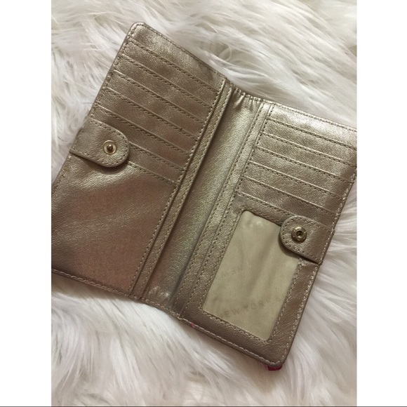 New York and company- New card holder wallet - Picture 4 of 5