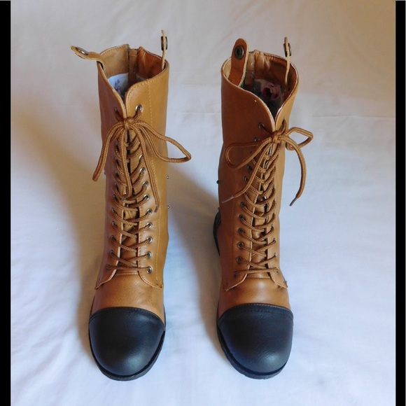 Divine Tan/Brown Combat Boots W/Cute Fabric Design - Picture 5 of 7