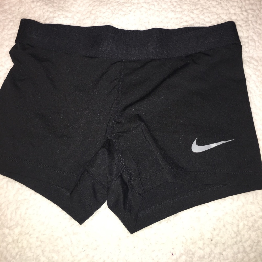 Nike shorts (s)