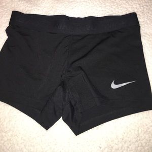 Nike shorts (s)