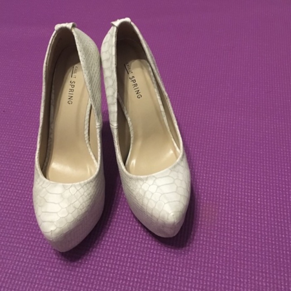 📍NEW📍 Sexy, elegant pumps 👠 - Picture 2 of 4