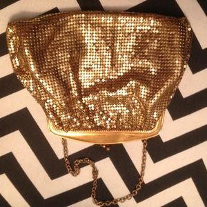 Vintage whiting and Davis metal mesh purse.