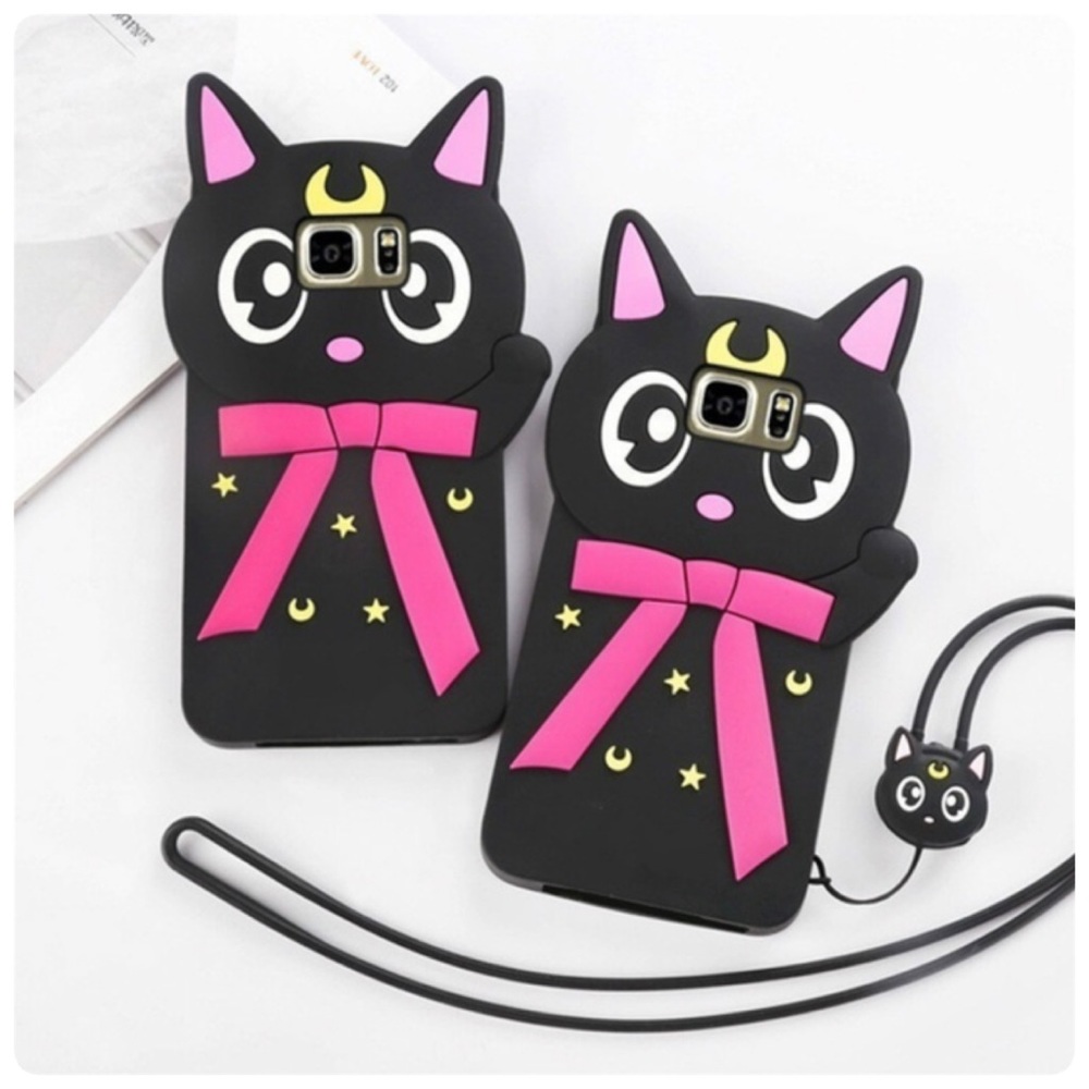 Phone case with lanyard