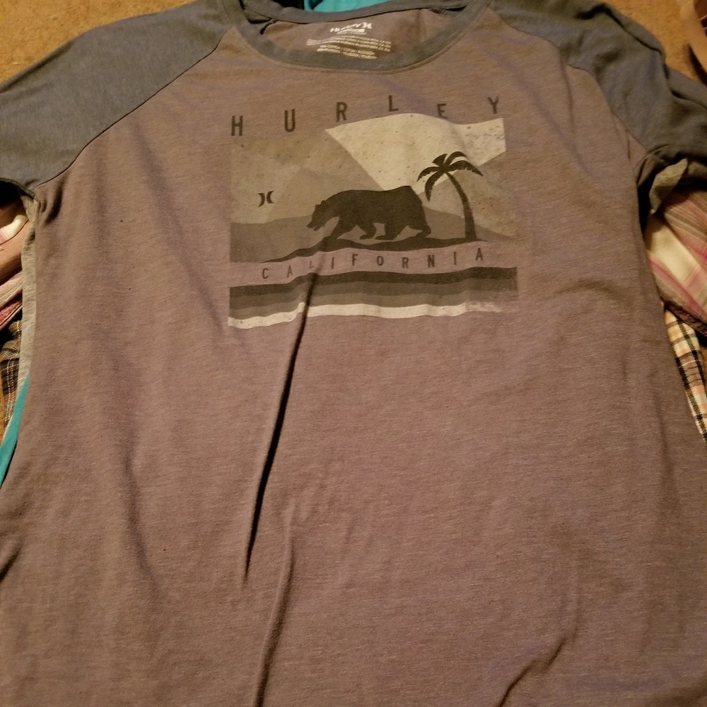Clothes - Picture 4 of 8