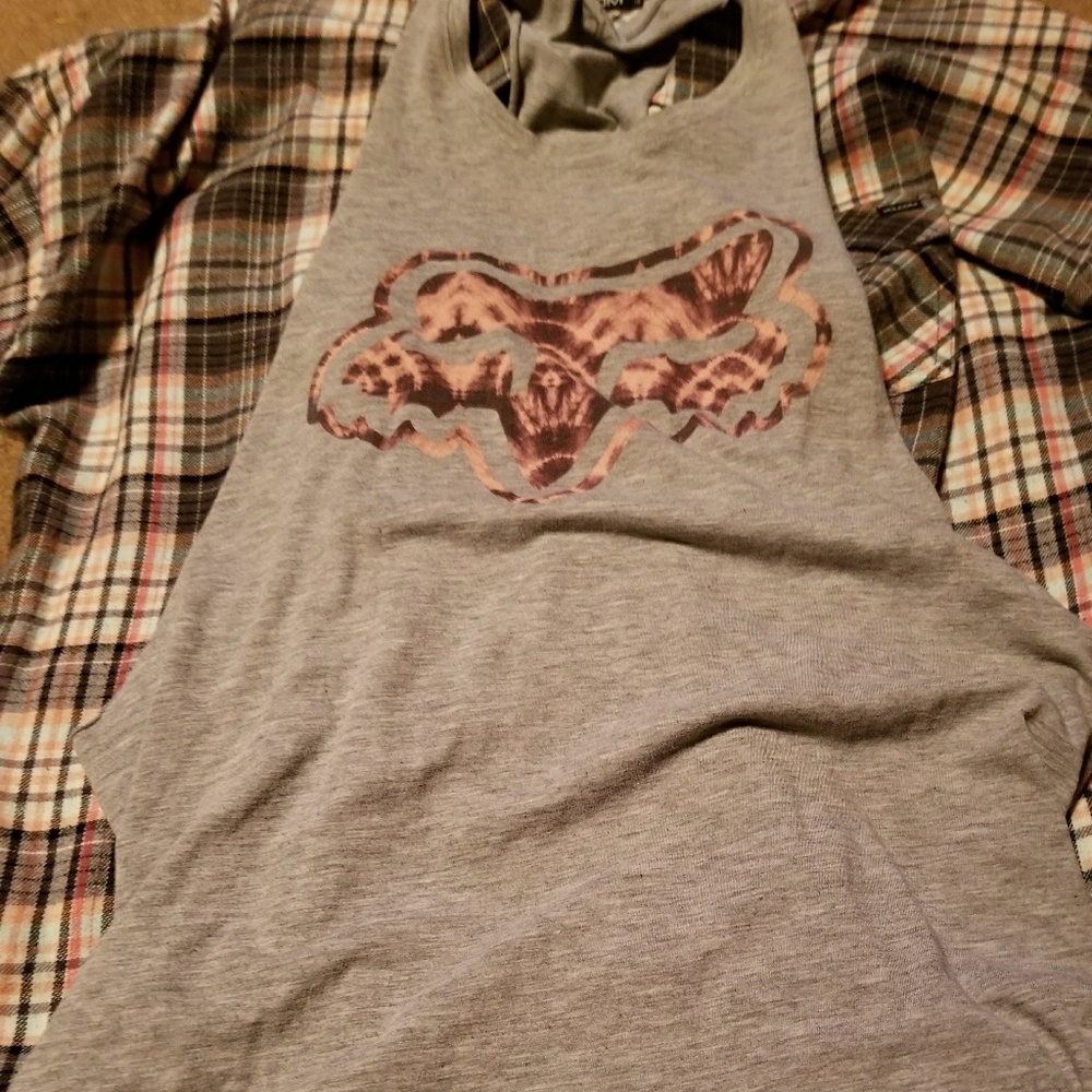 Clothes - Picture 8 of 8