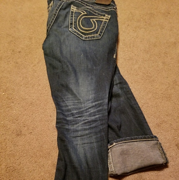 Clothes - Picture 6 of 8