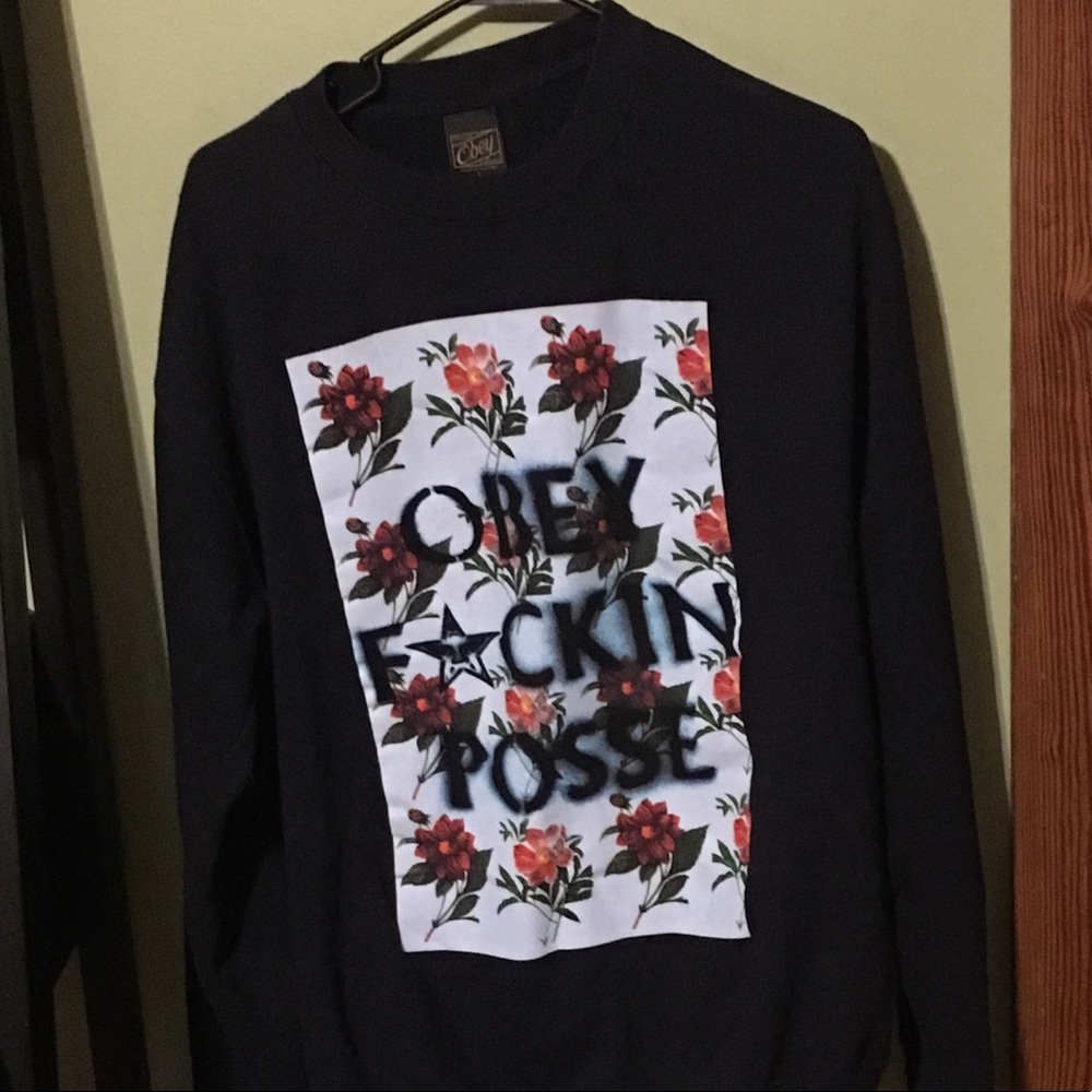 Obey Sweatshirt Size Large