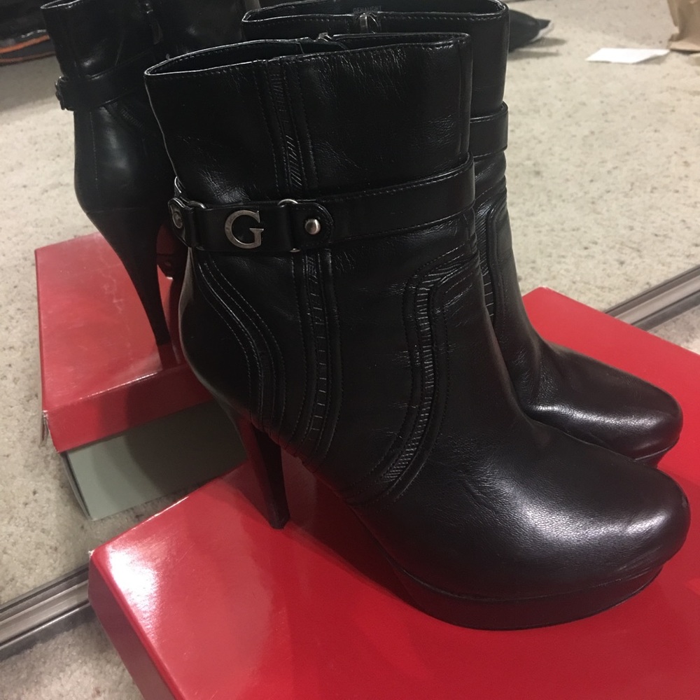 Guess booties