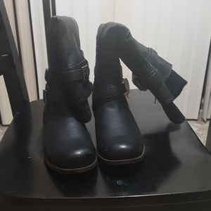 Black boots