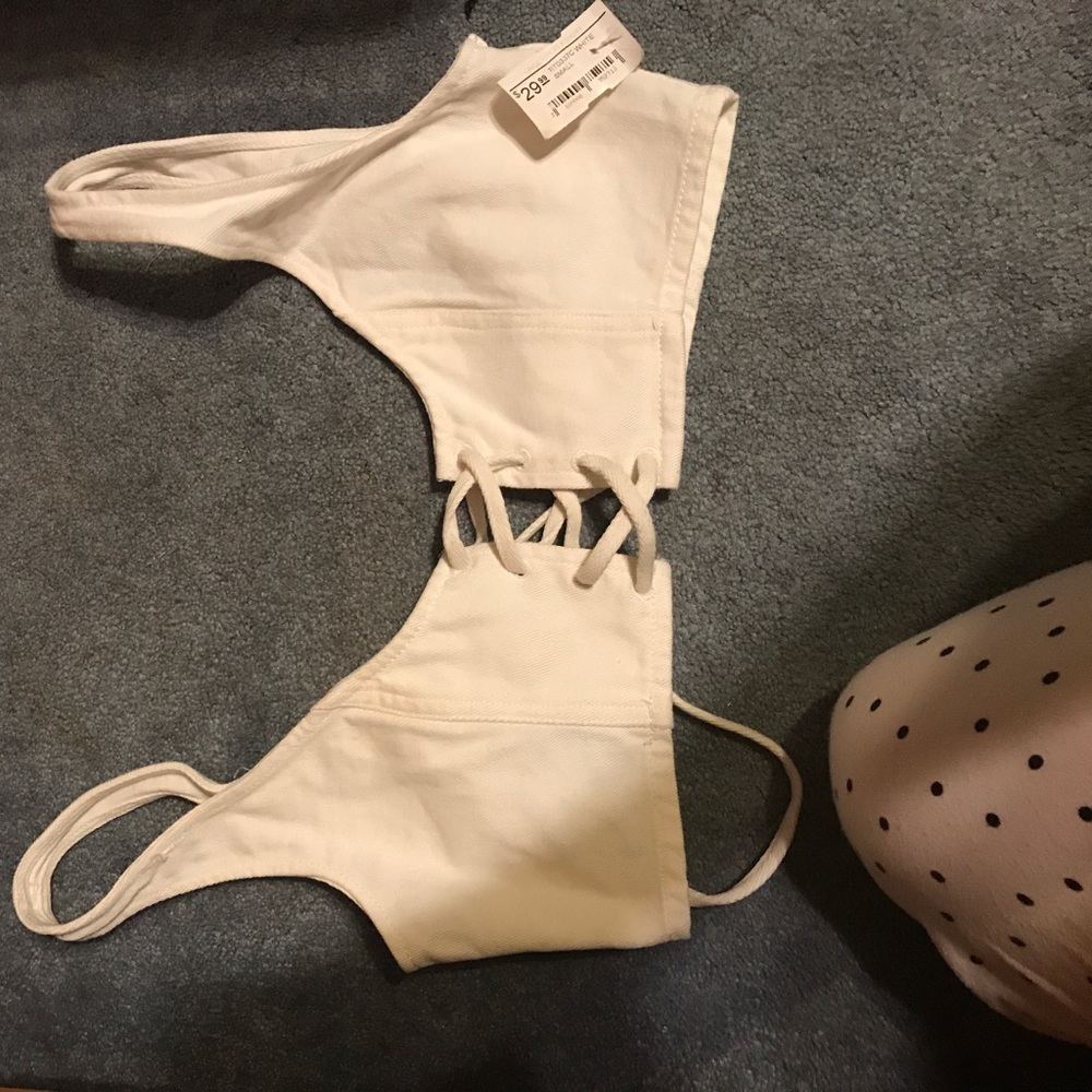 White lace up crop top