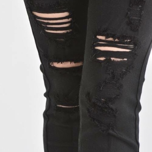 SOLD‼️Black Distressed Jeans - Picture 2 of 5