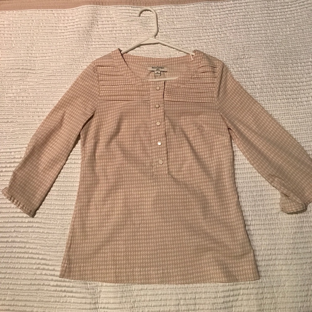 Banana republic tailored blouse