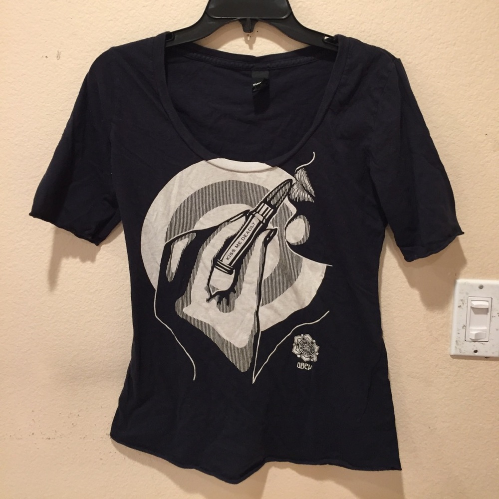 Obey quarter sleeve tshirt