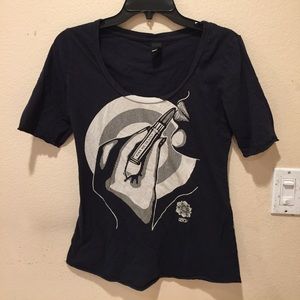 Obey quarter sleeve tshirt