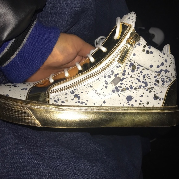 Giuseppe Zanotti design - Picture 2 of 7