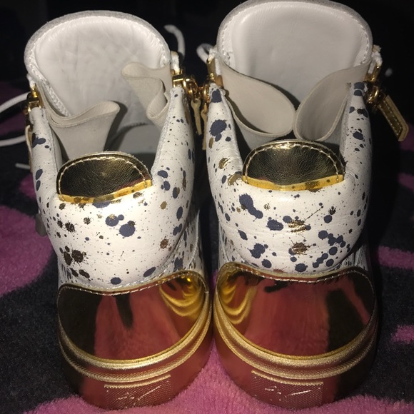 Giuseppe Zanotti design - Picture 5 of 7