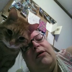 Meet your Posher, Gloria