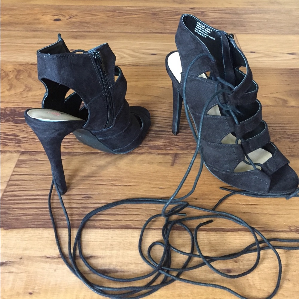JustFab Strappy Black Heels Size 8 Sexy