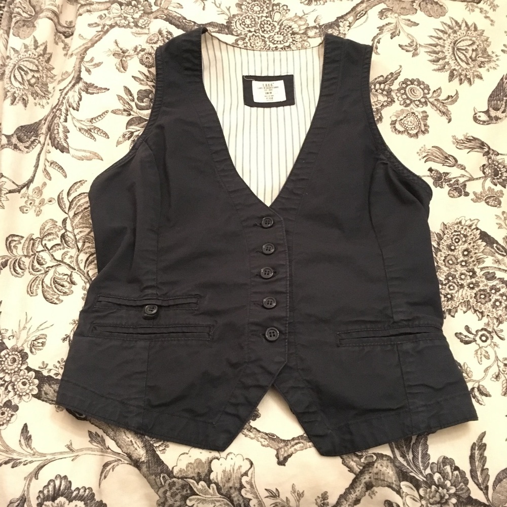 Dark blue vest