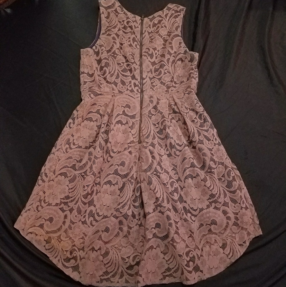 💜Lace Mini Dress - Picture 4 of 7