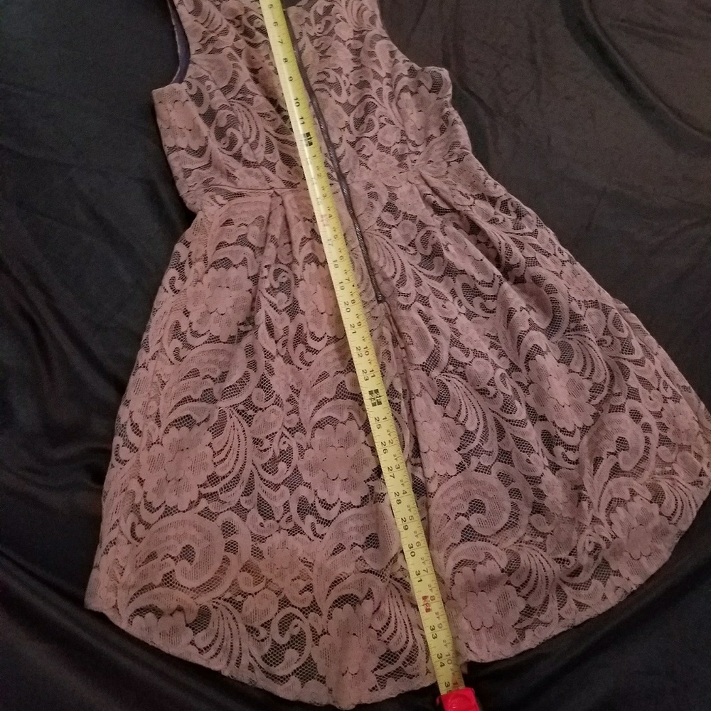 💜Lace Mini Dress - Picture 5 of 7