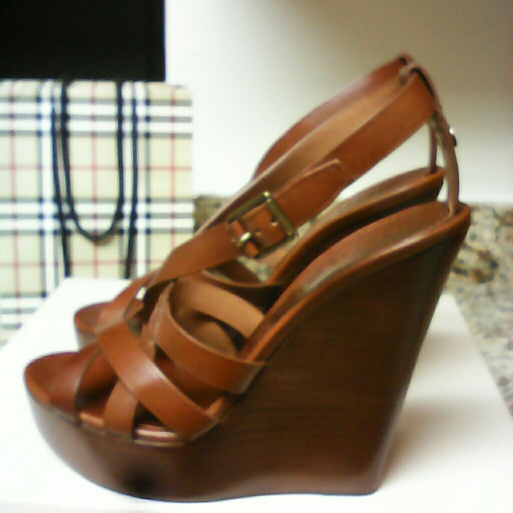 Burberry 'Delamer' Wedge multi-strap Sandal - Picture 3 of 8