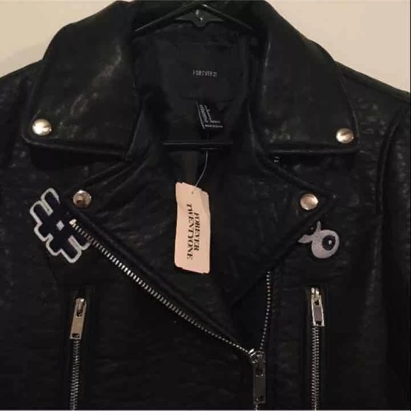 SOLD - Picture 3 of 3