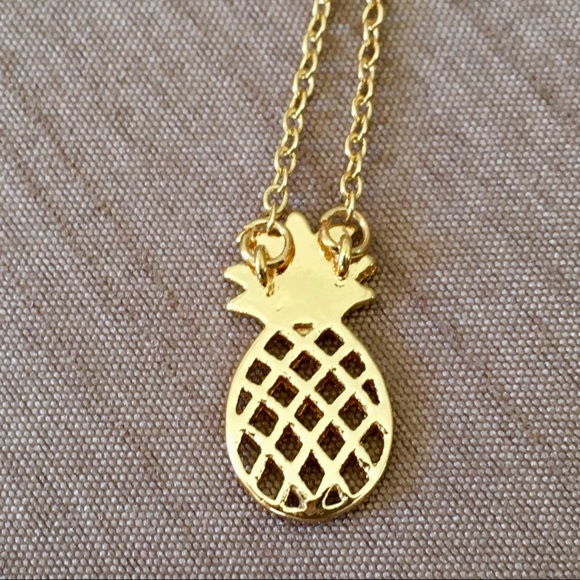 Gold Tone Pineapple Necklace - Picture 2 of 6